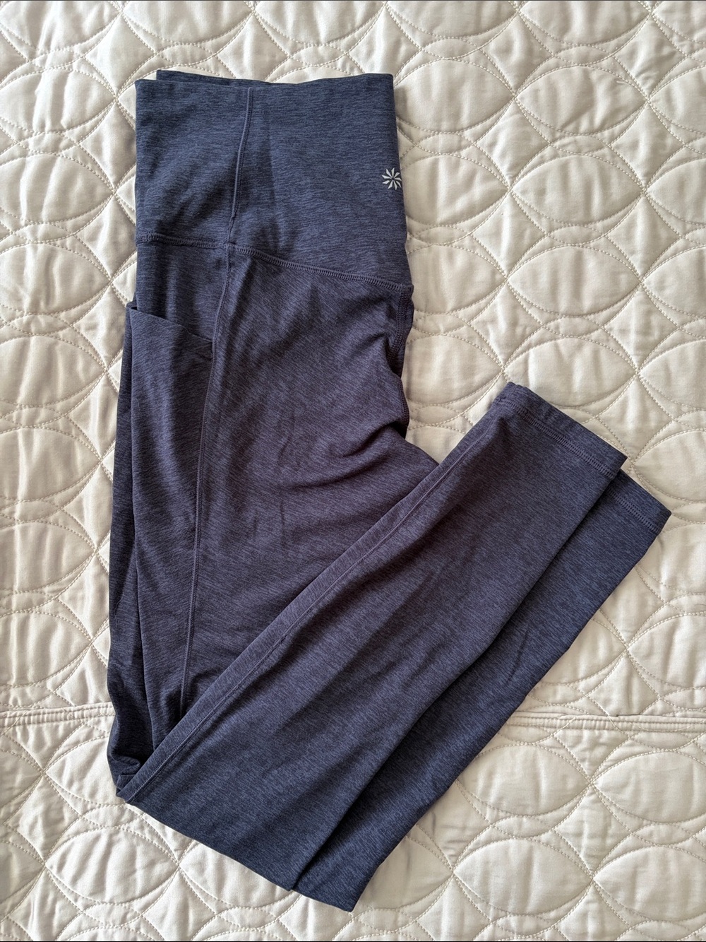 Athleta Salutation Stash Pocket II softluxe legging